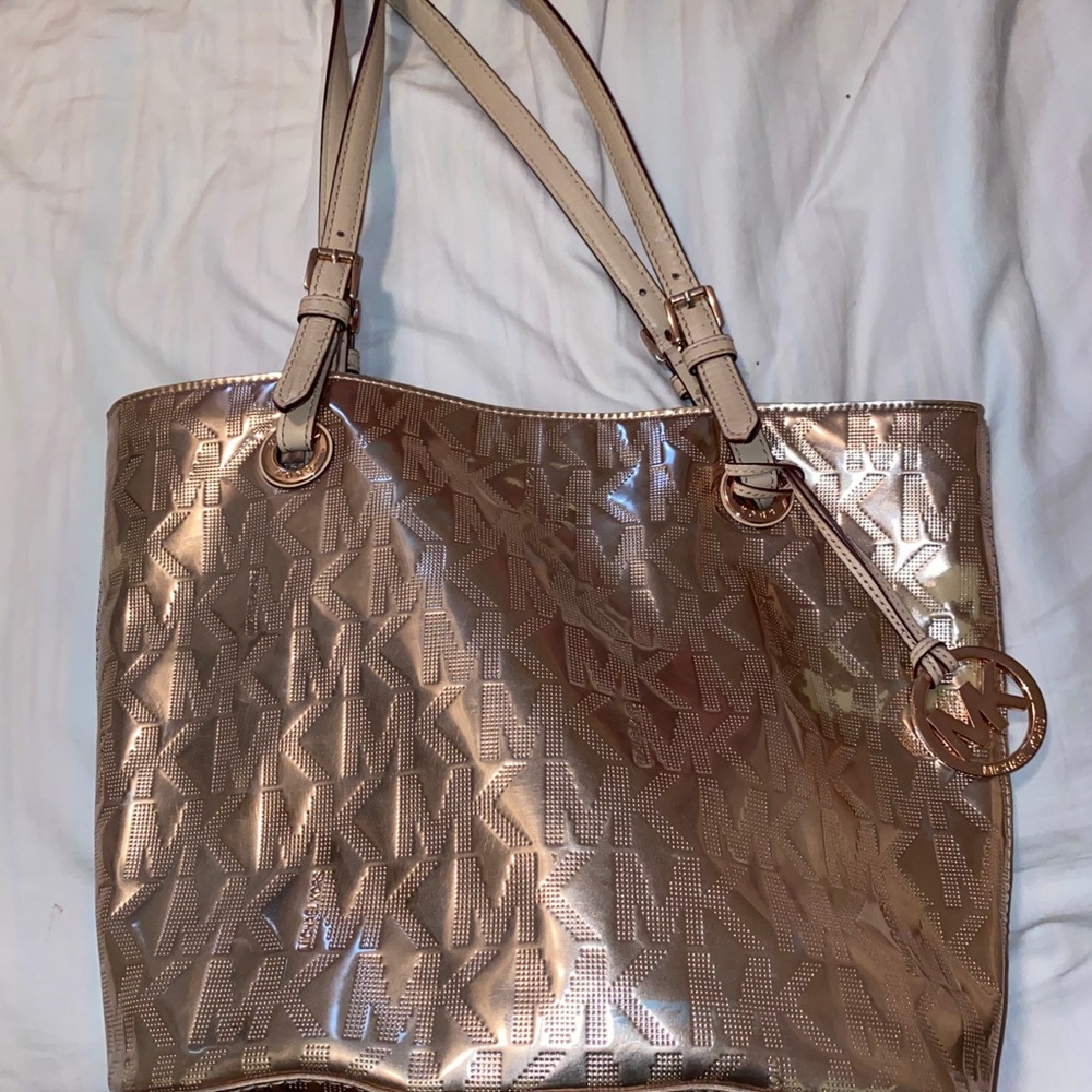 Micheal Kors tote